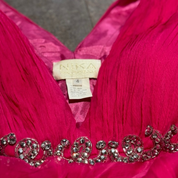 Fuchsia V-neck , A-Line Nika by Niki Kapoor dress - Picture 4 of 6